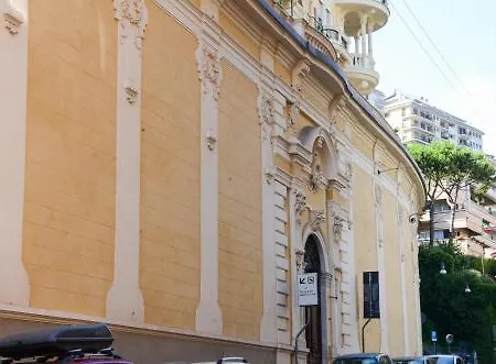 Novecento מלון 2*