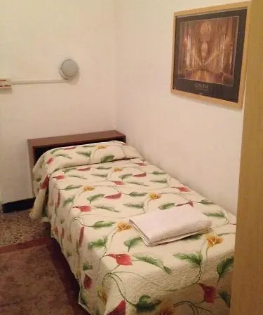 מלון Novecento 2*