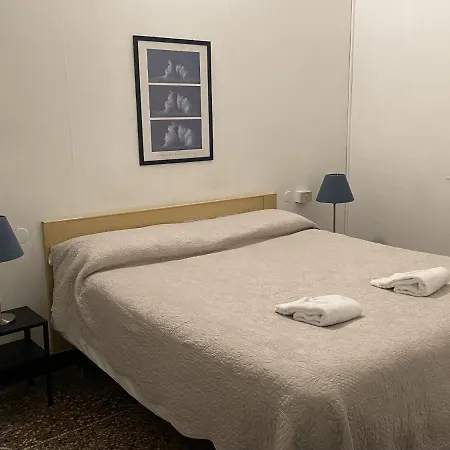 Otel Novecento Cenova